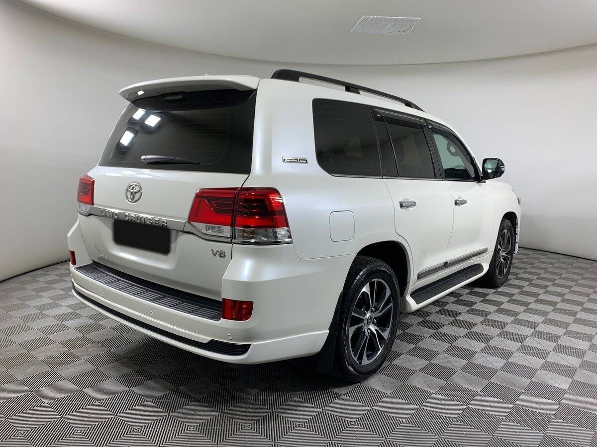 Б/У Тойота Лэнд Крузер 2020 года. Фото: #4