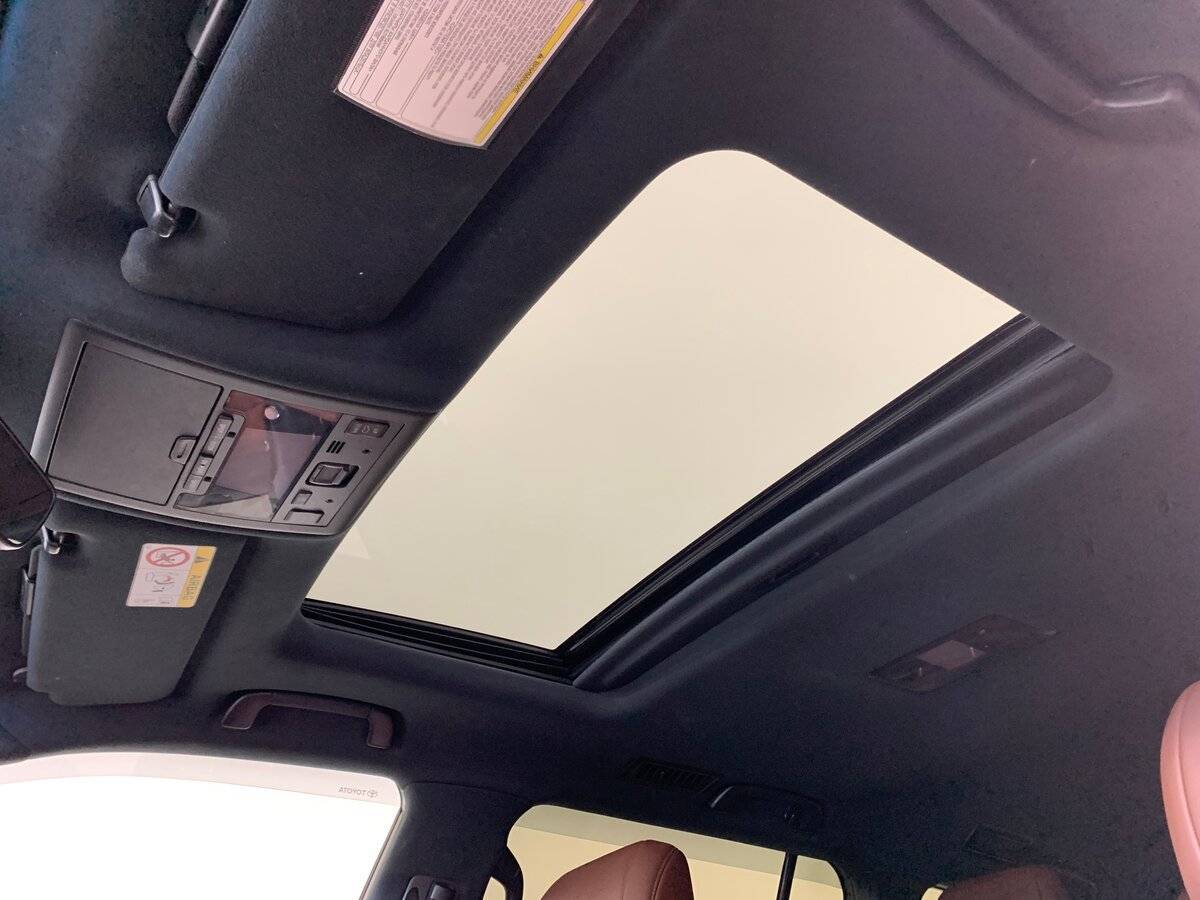 Б/У Тойота Лэнд Крузер 2020 года. Фото: #18