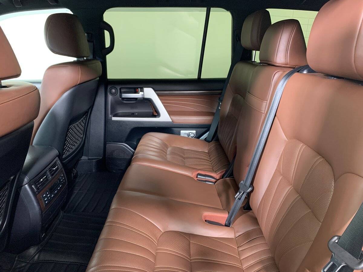 Б/У Тойота Лэнд Крузер 2020 года. Фото: #19