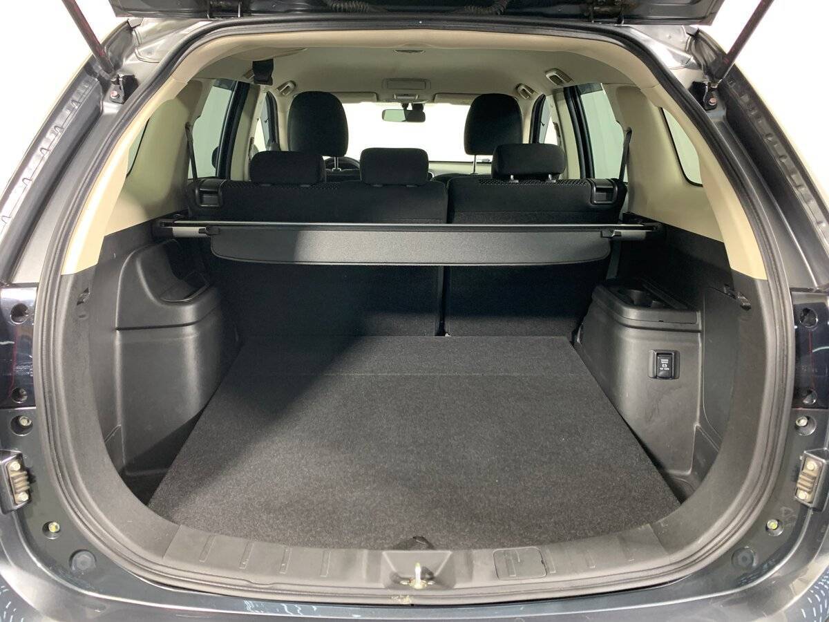 Б/У Митсубиши Оутлэндер 2019 года. Фото: #18