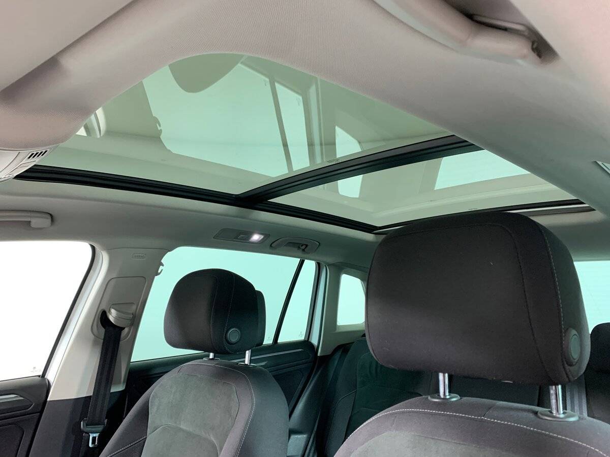 Б/У Фольксваген Тигуан 2019 года. Фото: #15