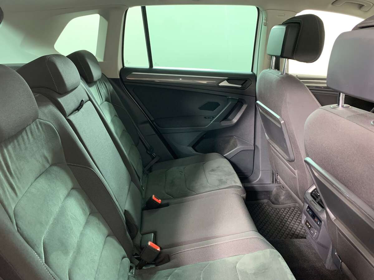 Б/У Фольксваген Тигуан 2019 года. Фото: #17