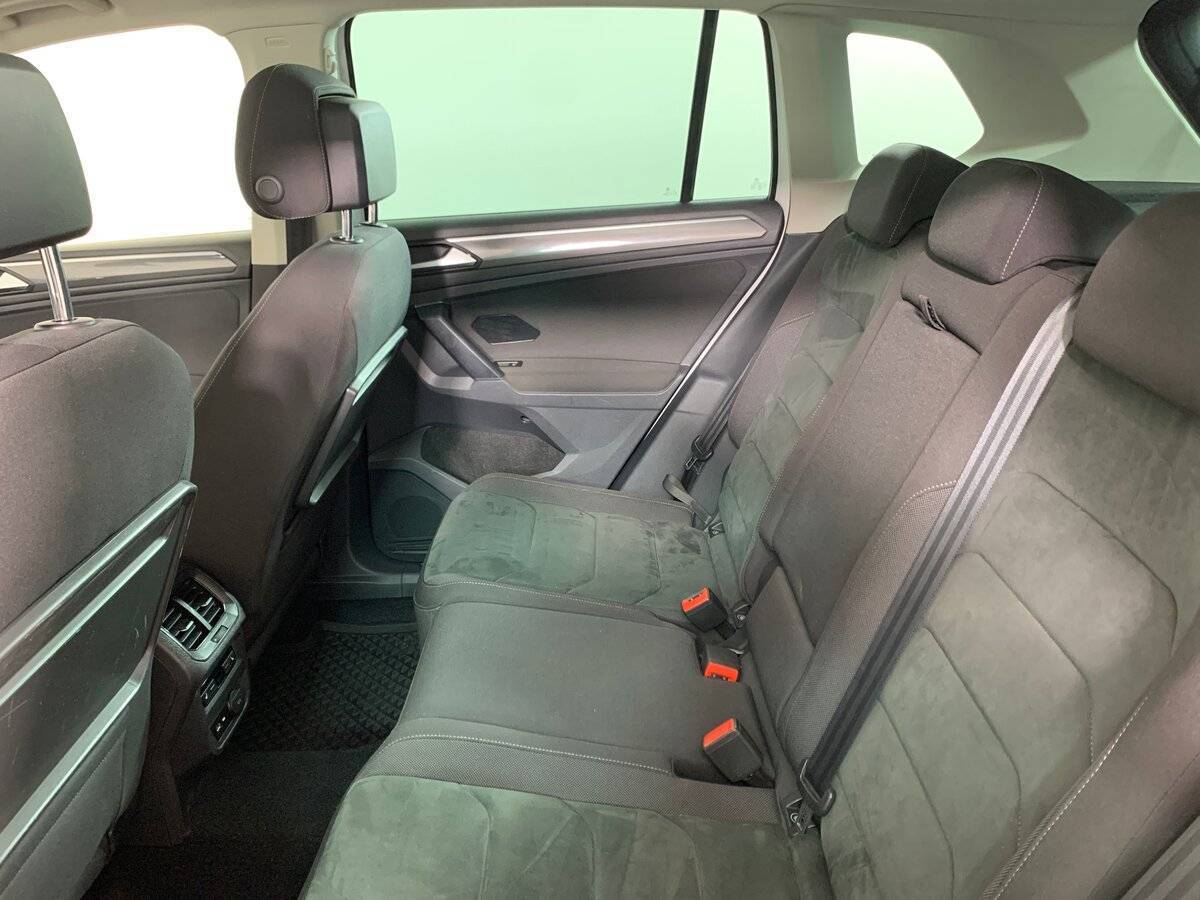 Б/У Фольксваген Тигуан 2019 года. Фото: #18