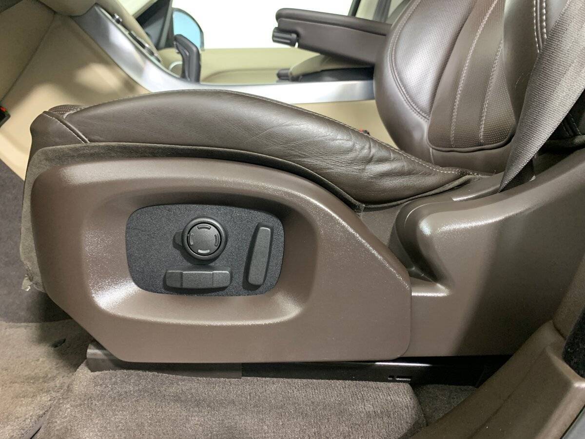 Б/У Лэнд Ровер Рэнж Ровер Спорт 2016 года. Фото: #16