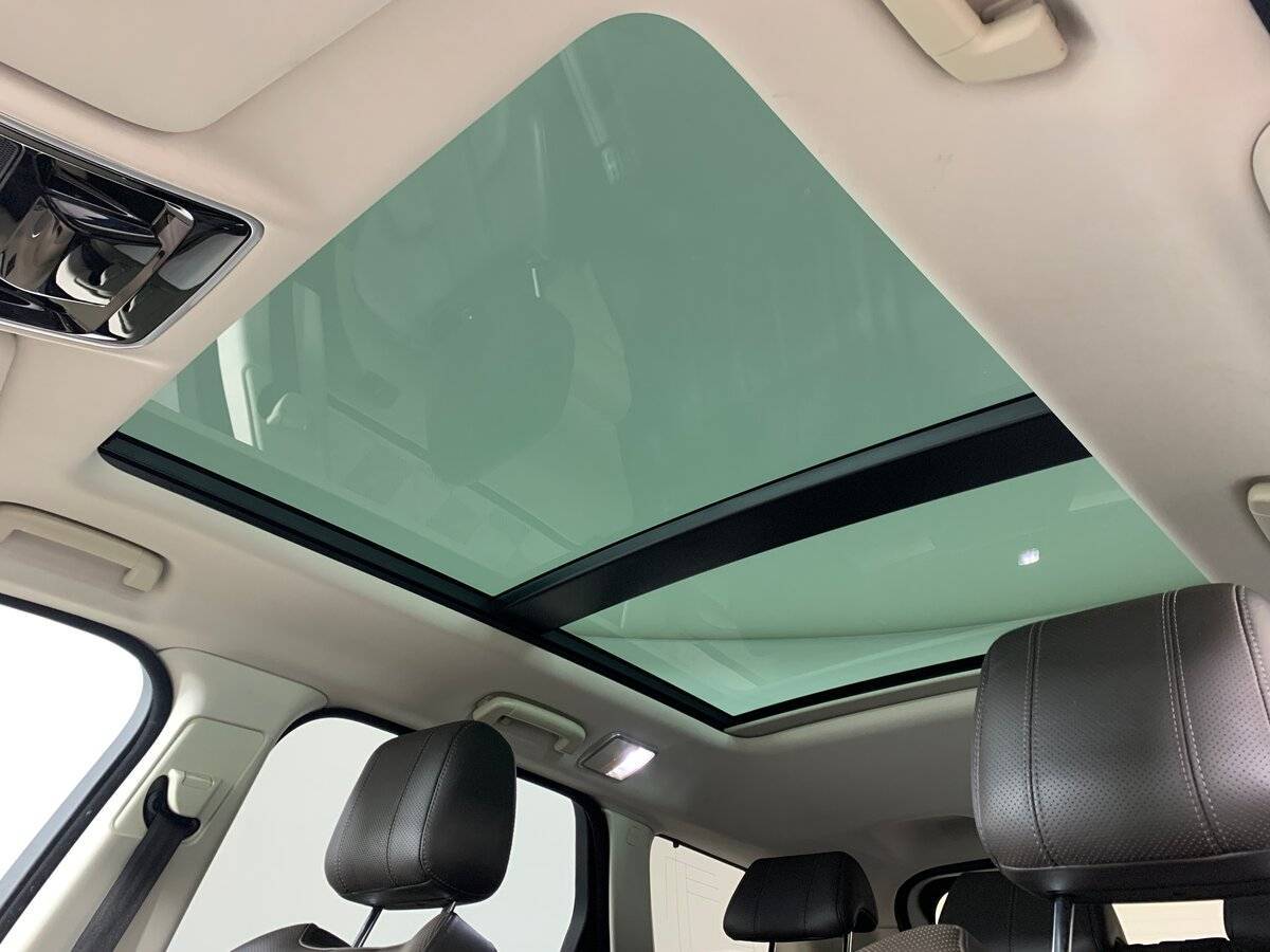 Б/У Лэнд Ровер Рэнж Ровер Спорт 2016 года. Фото: #18