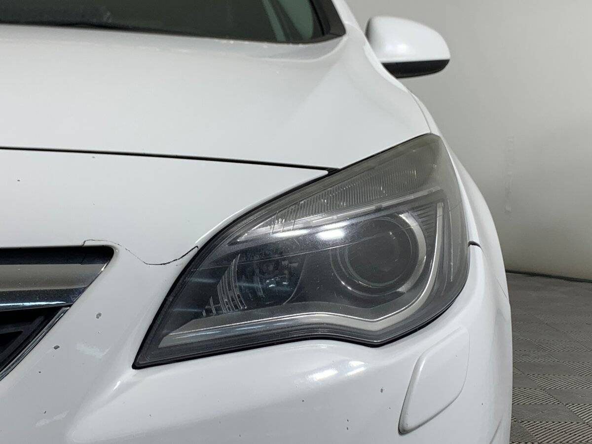 Б/У Опель Астра 2011 года. Фото: #9