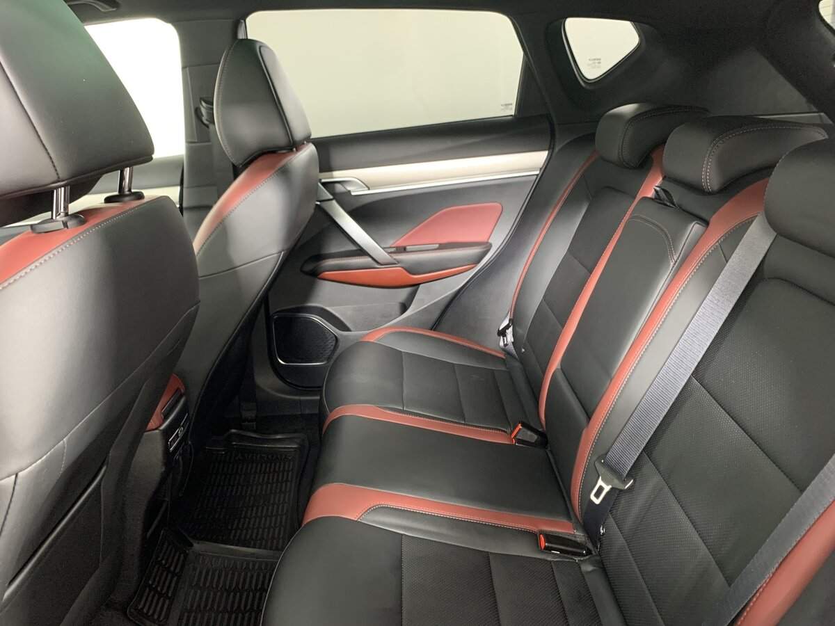 Б/У Джили Кулрэй 2022 года. Фото: #18