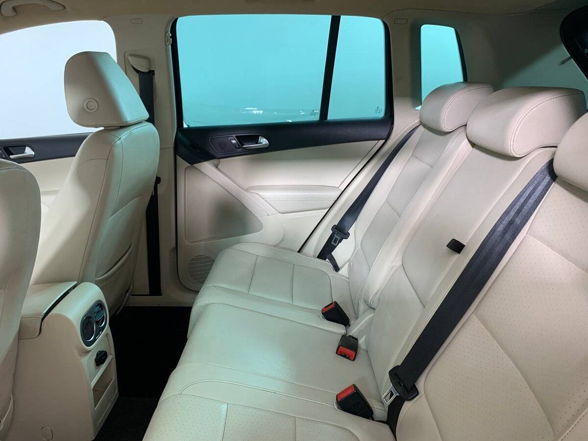 Б/У Фольксваген Тигуан 2010 года. Фото: #17