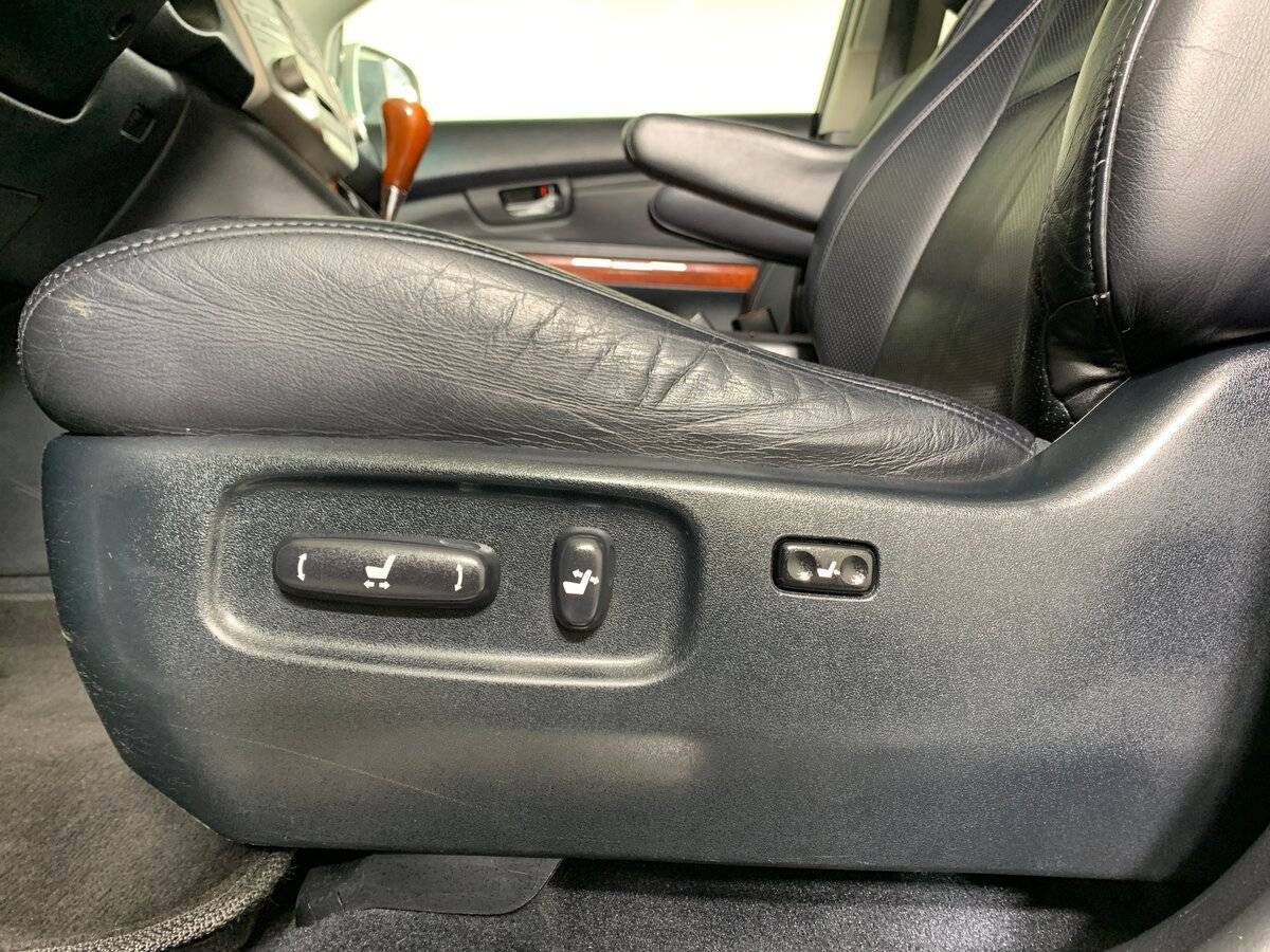 Б/У Лексус Р-Икс 2005 года. Фото: #15