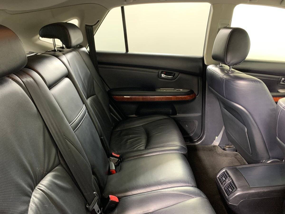 Б/У Лексус Р-Икс 2005 года. Фото: #16