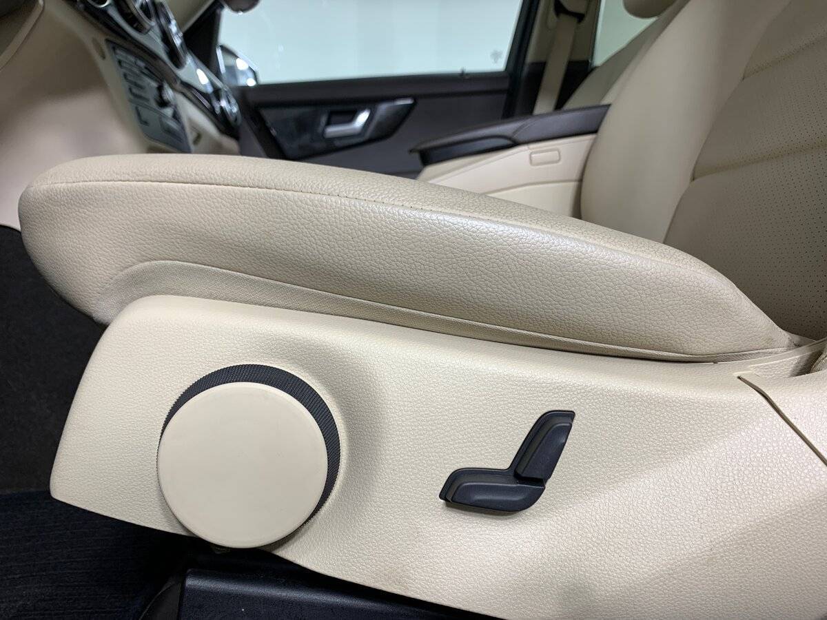 Б/У Мерседес-Бенц ГЛК-Класс 2014 года. Фото: #15