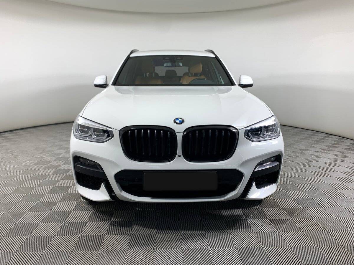 Б/У БМВ Икс3 2021 года. Фото: #1