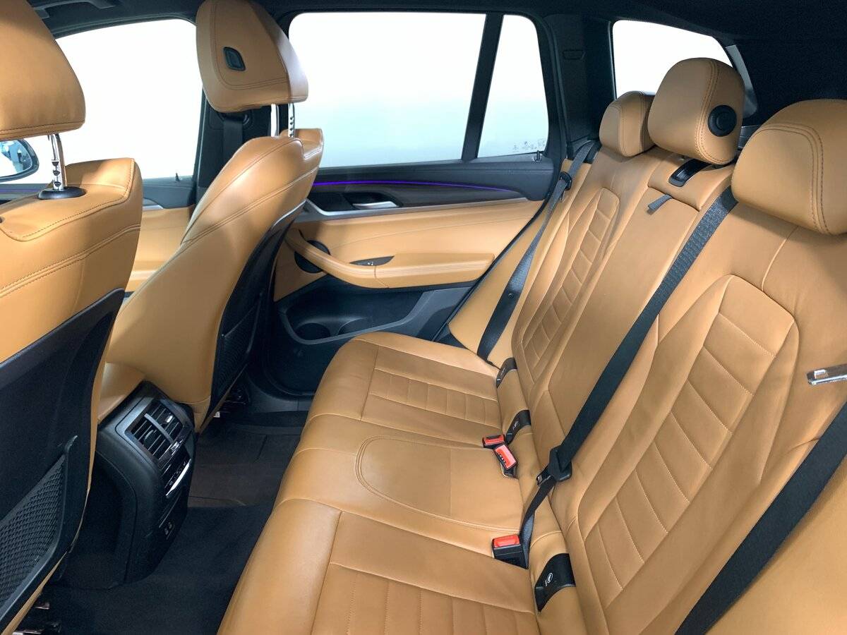 Б/У БМВ Икс3 2021 года. Фото: #17