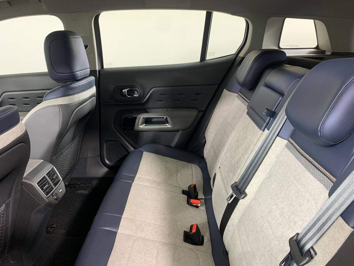 Б/У Ситроен Ц5 Эйркросс 2023 года. Фото: #18