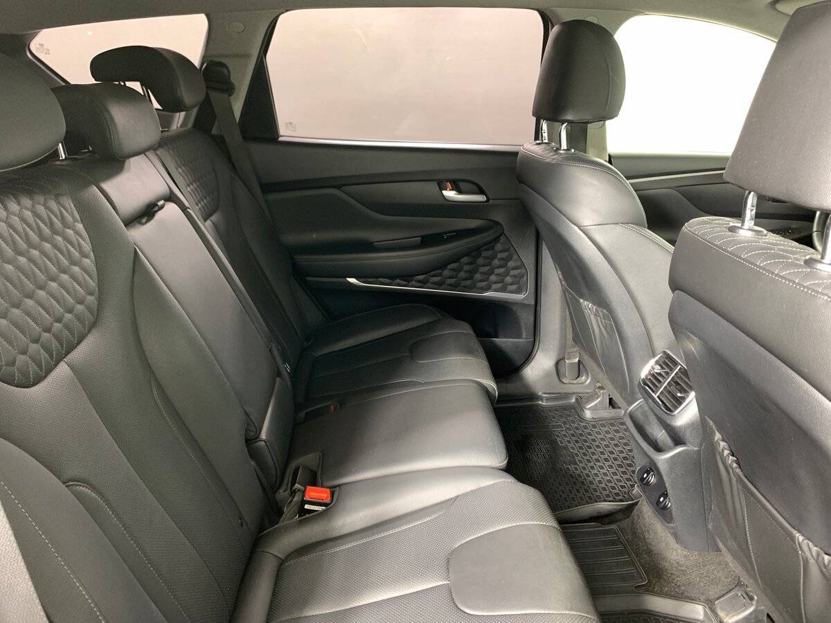 Б/У Хендай Санта Фе 2019 года. Фото: #16