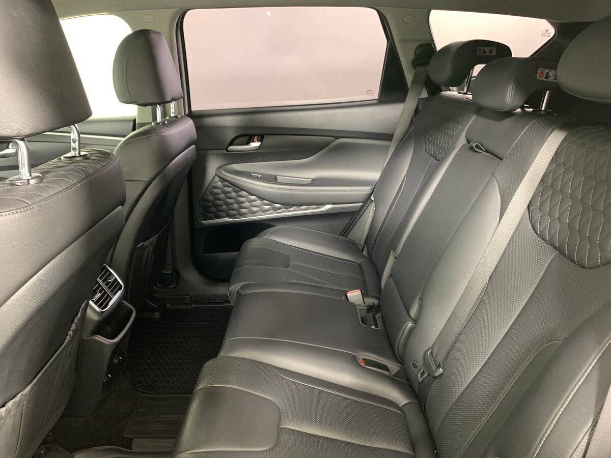 Б/У Хендай Санта Фе 2019 года. Фото: #17