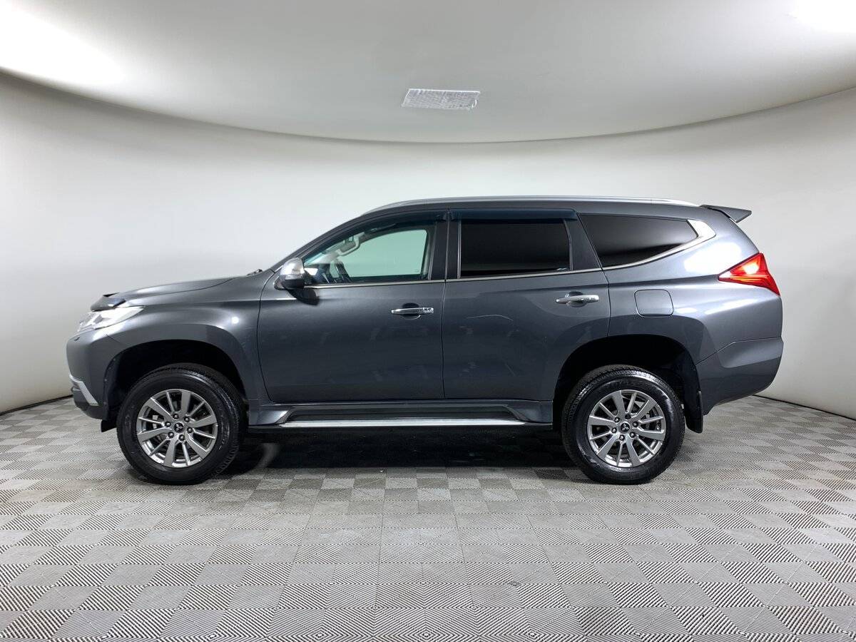 Б/У Митсубиши Паджеро Спорт 2018 года. Фото: #7