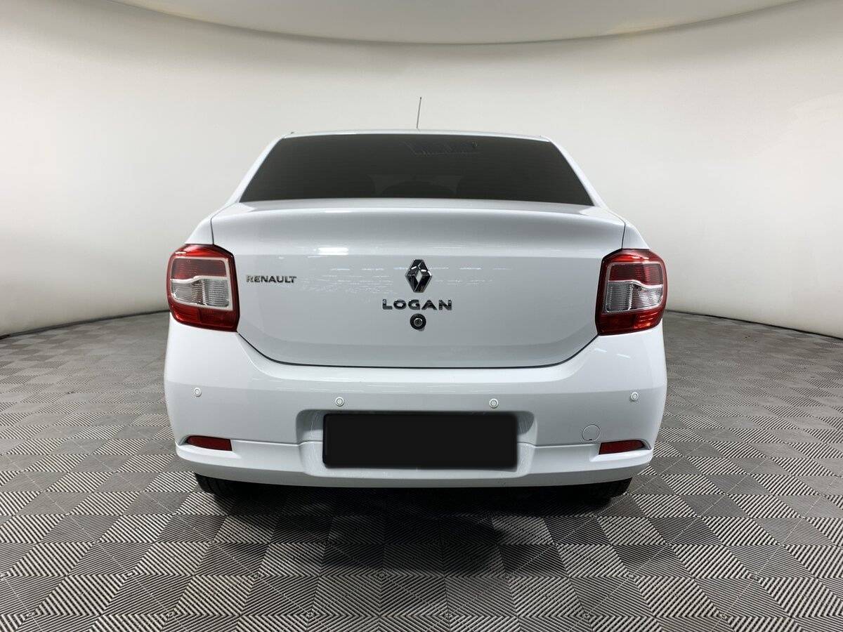Б/У Рено Логан 2017 года. Фото: #5