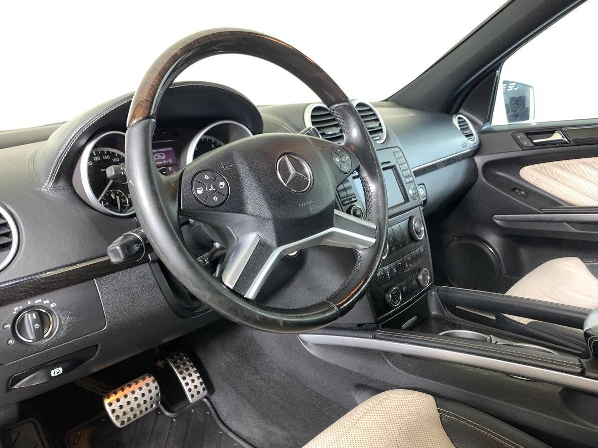 Б/У Мерседес-Бенц ГЛ-Класс 2011 года. Фото: #10