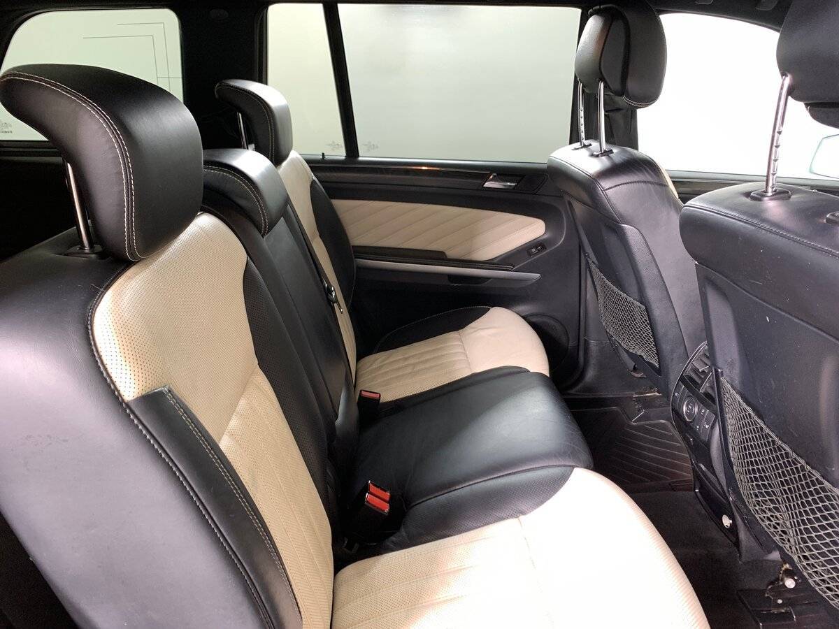 Б/У Мерседес-Бенц ГЛ-Класс 2011 года. Фото: #16