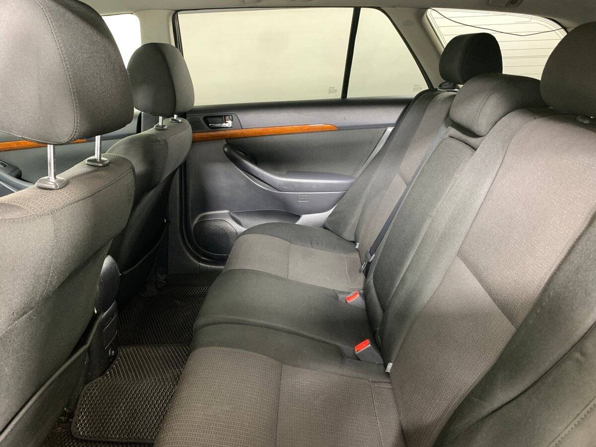 Б/У Тойота Авенсис 2007 года. Фото: #17