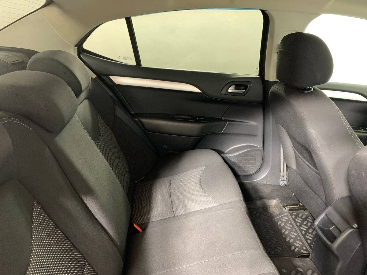 Б/У Ситроен Ц4 2014 года. Фото: #16