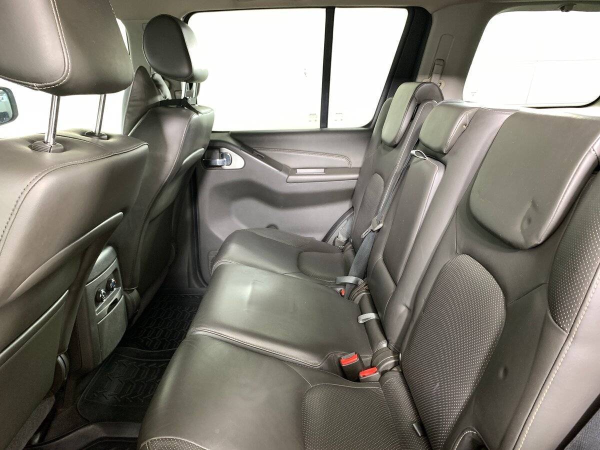 Б/У Ниссан Патфайндер 2012 года. Фото: #17