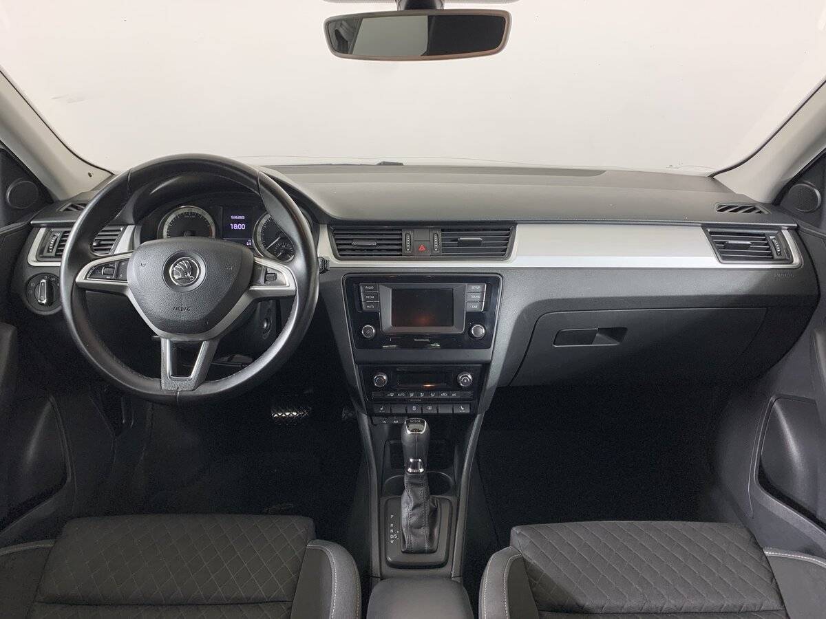 Б/У Шкода Рапид 2016 года. Фото: #11