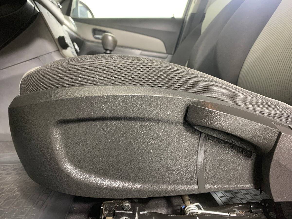 Б/У Шевроле Круз 2012 года. Фото: #15