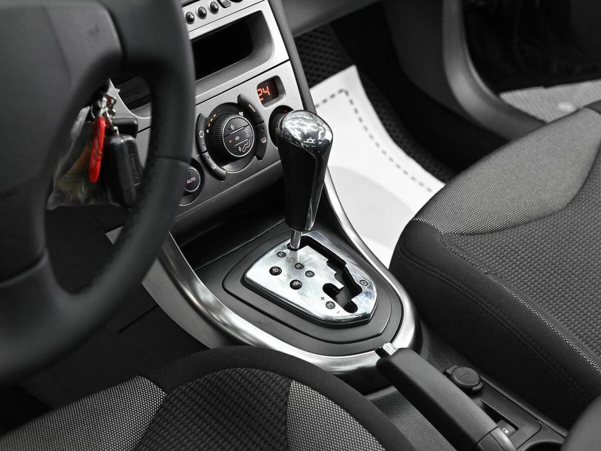 Б/У Пежо 308 2011 года. Фото: #9