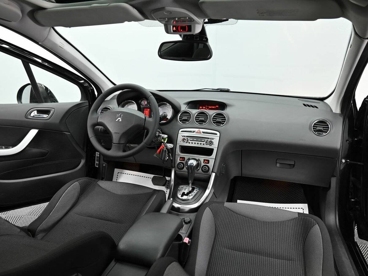 Б/У Пежо 308 2011 года. Фото: #10