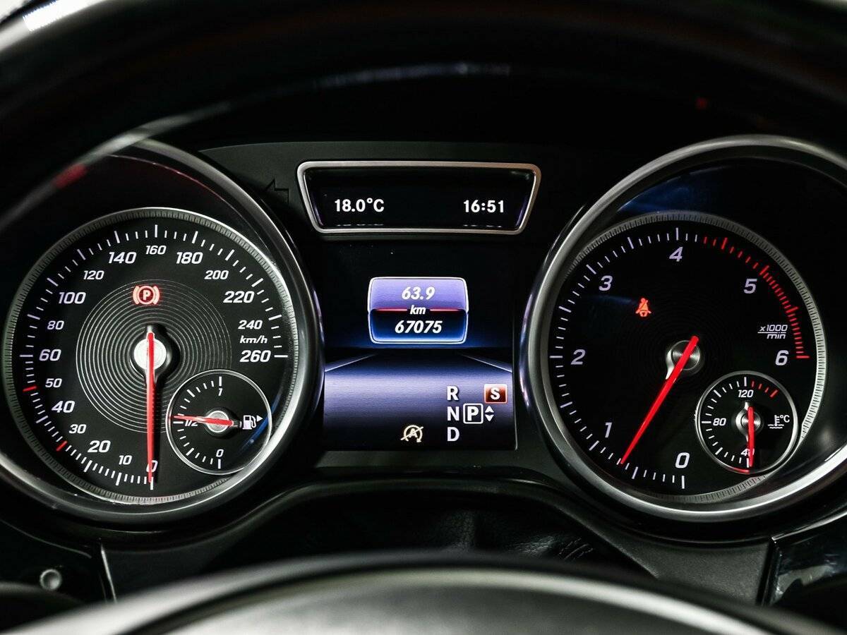 Б/У Мерседес-Бенц ГЛЕ Купе 2017 года. Фото: #9