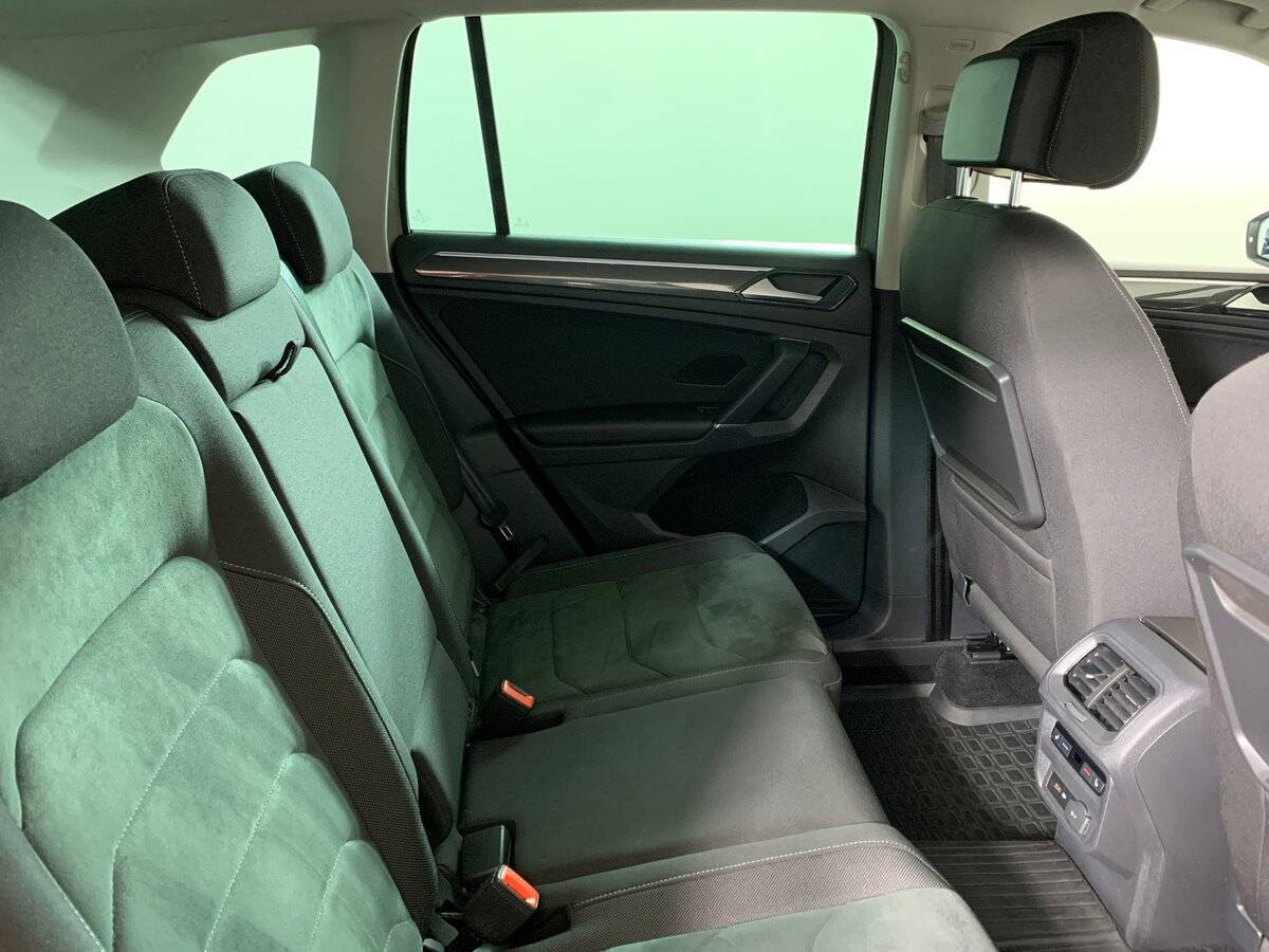 Б/У Фольксваген Тигуан 2018 года. Фото: #16