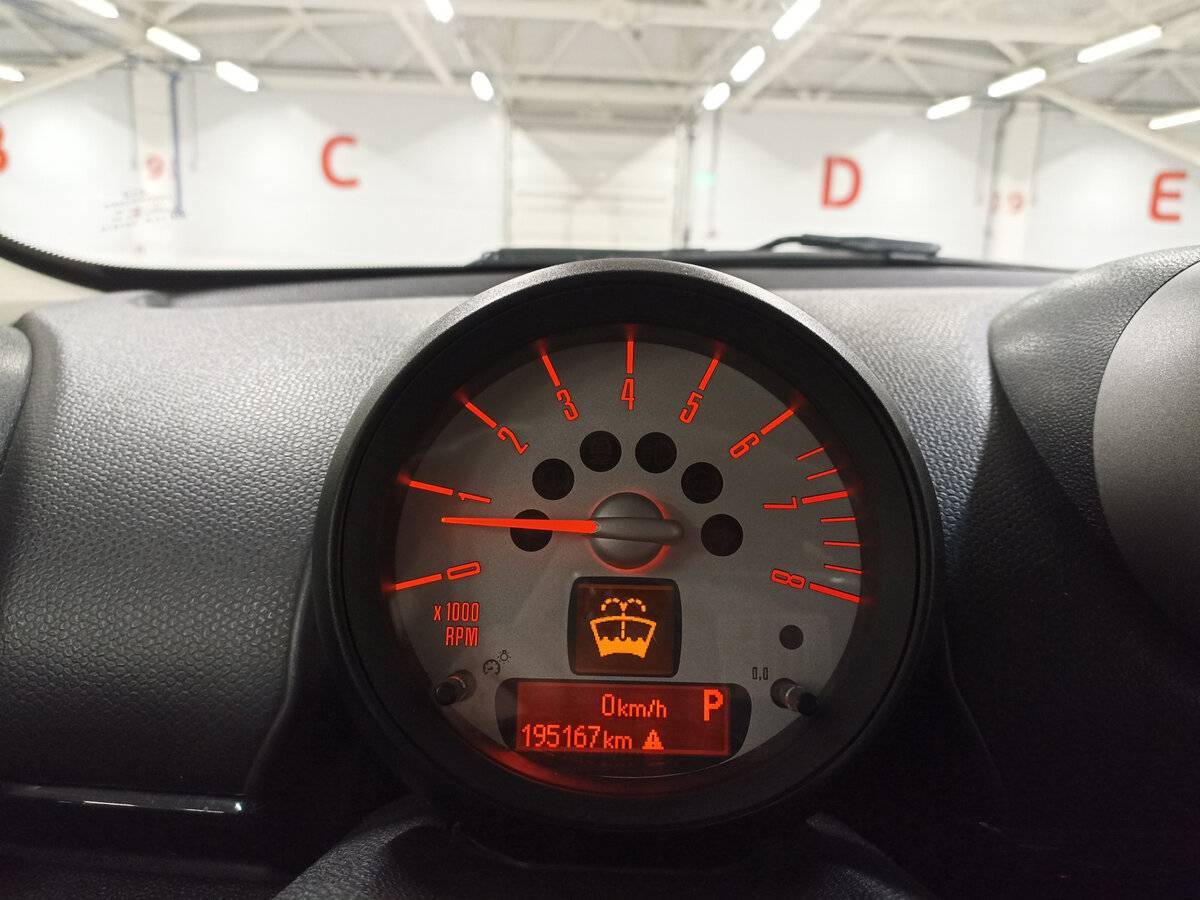 Б/У Мини Каунтримэн 2011 года. Фото: #12