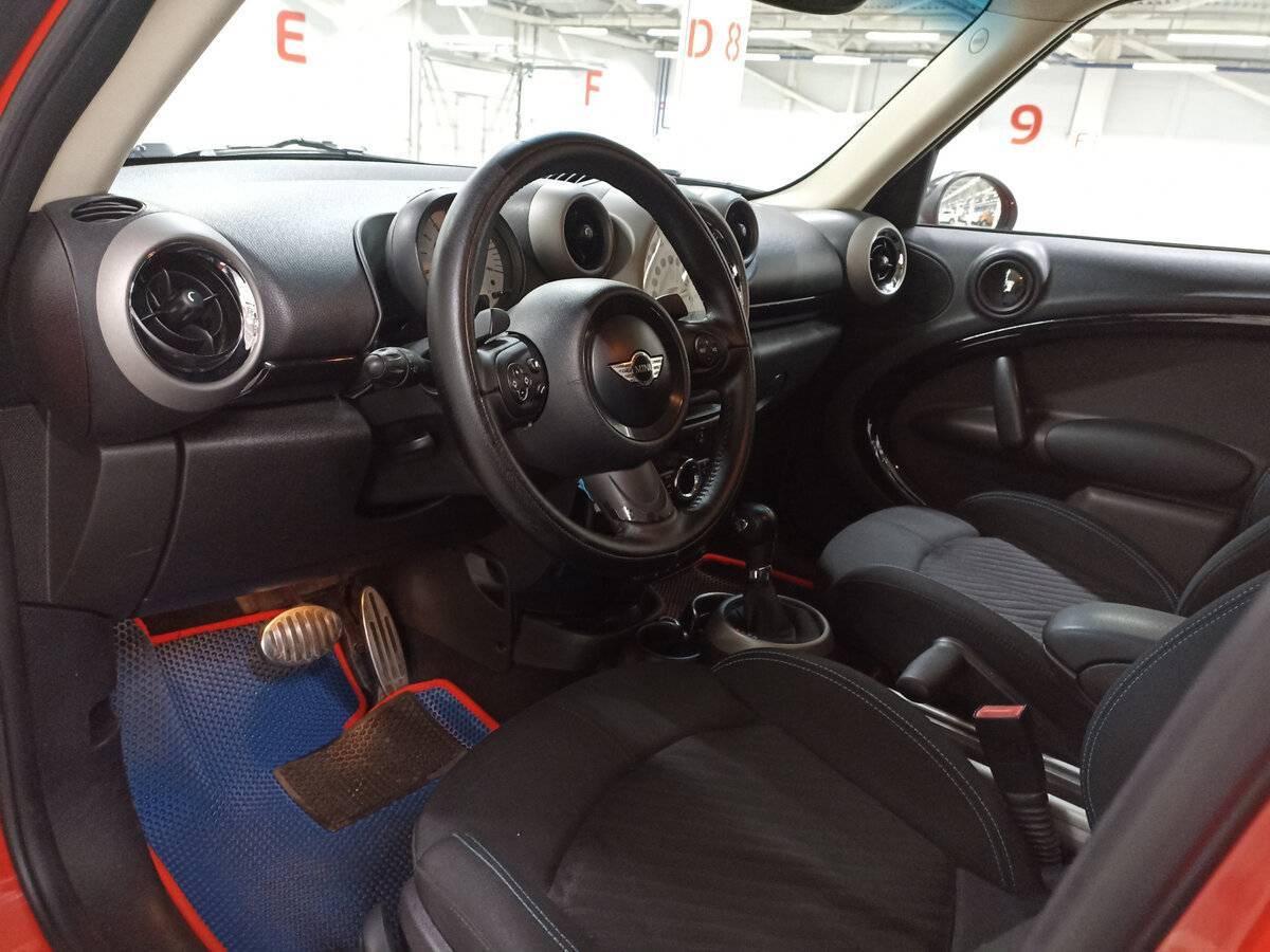 Б/У Мини Каунтримэн 2011 года. Фото: #15