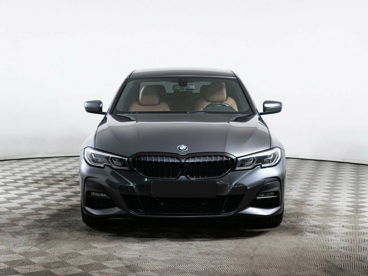 Б/У БМВ 3 серии 2021 года. Фото: #1