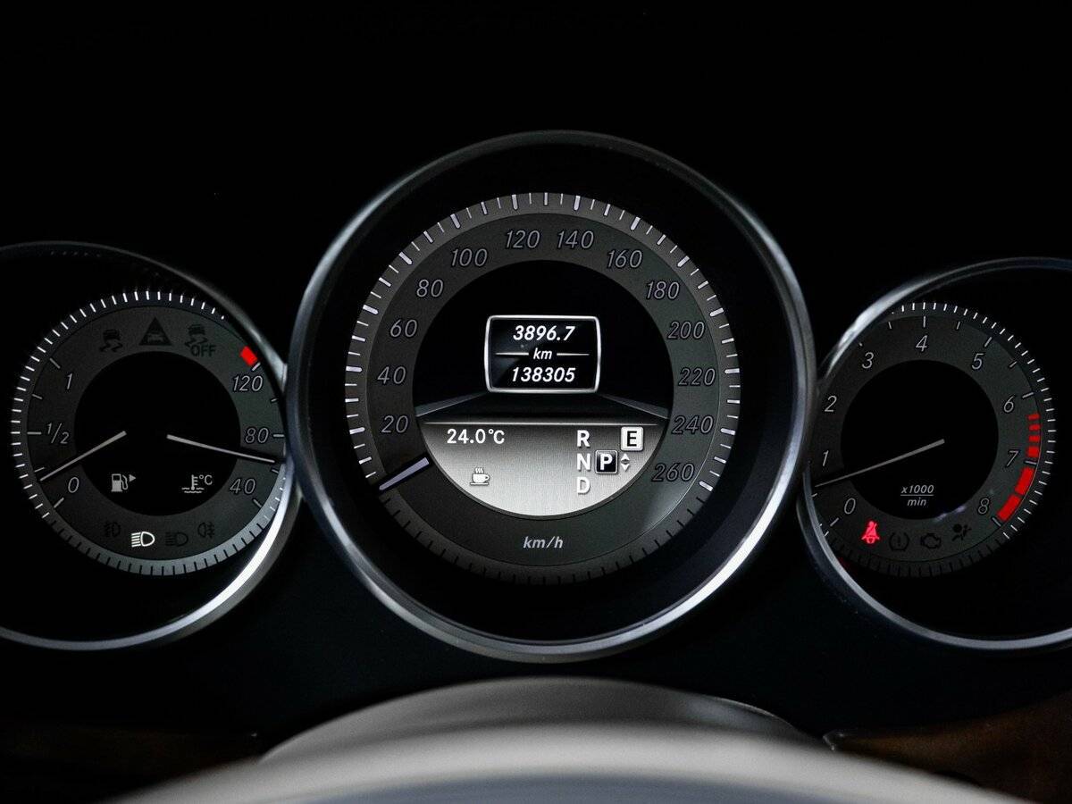 Б/У Мерседес-Бенц ЦЛС 2012 года. Фото: #10