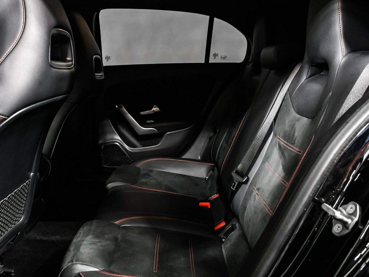 Б/У Мерседес-Бенц А-Класс 2020 года. Фото: #12