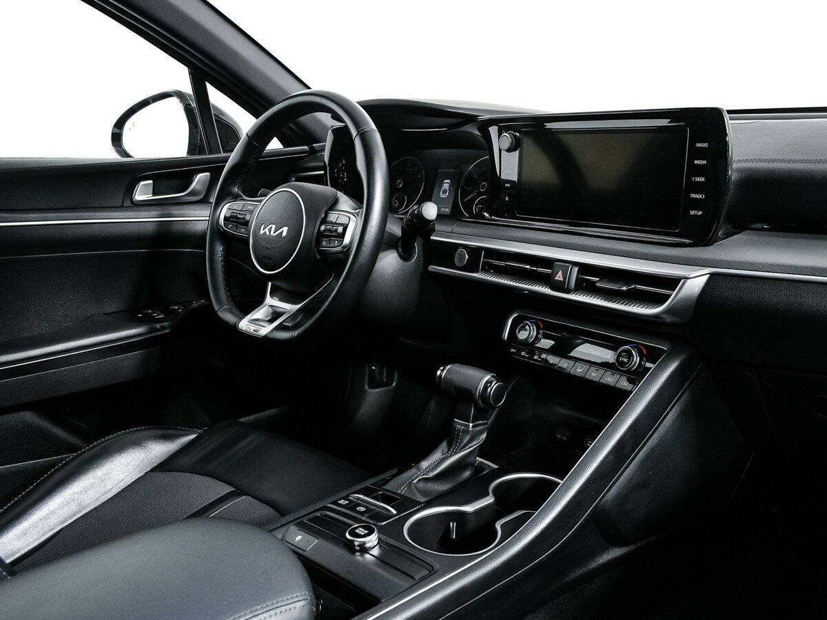 Б/У Киа К5 2021 года. Фото: #8