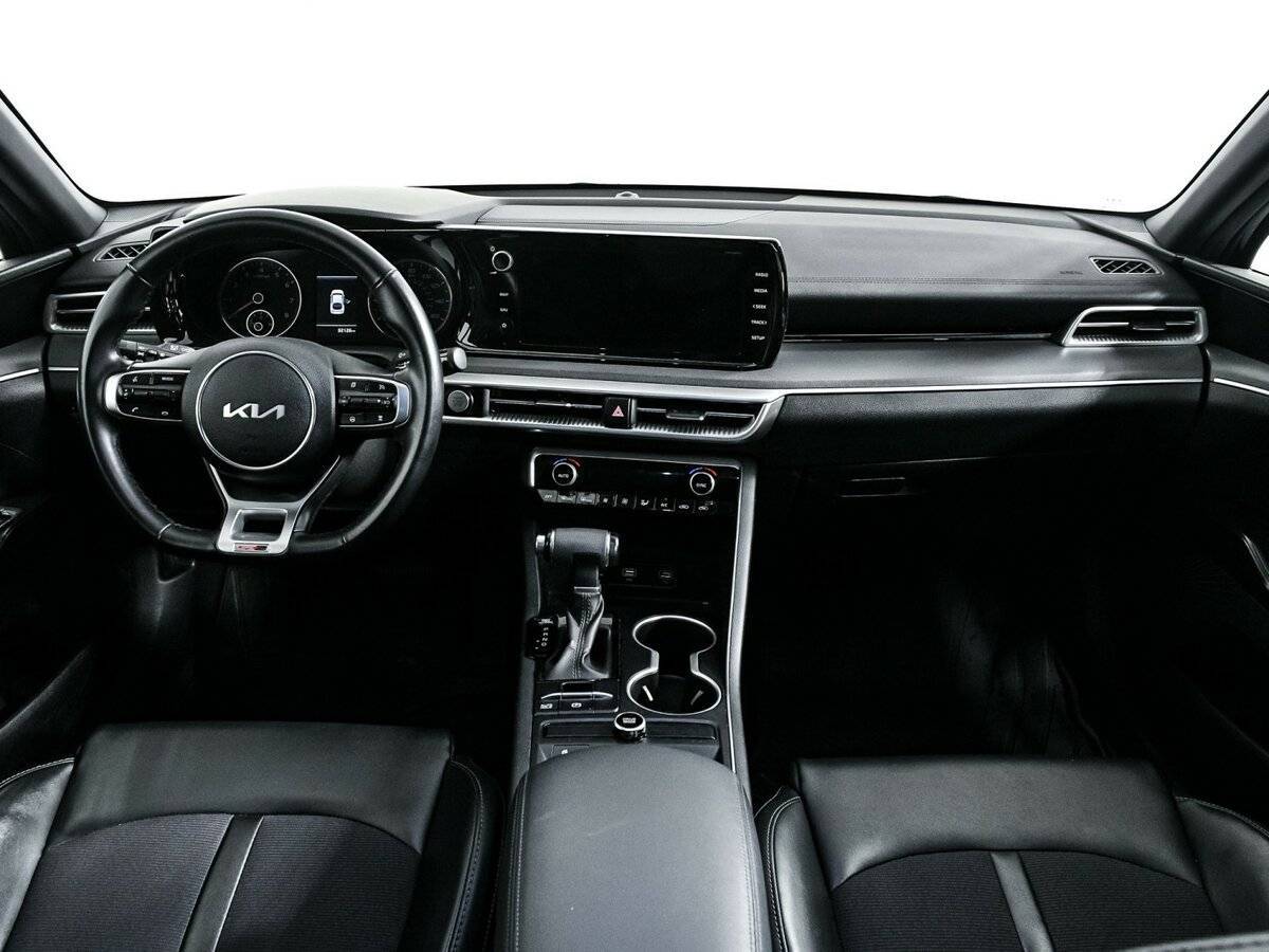 Б/У Киа К5 2021 года. Фото: #10