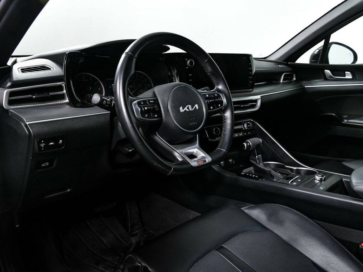 Б/У Киа К5 2021 года. Фото: #11