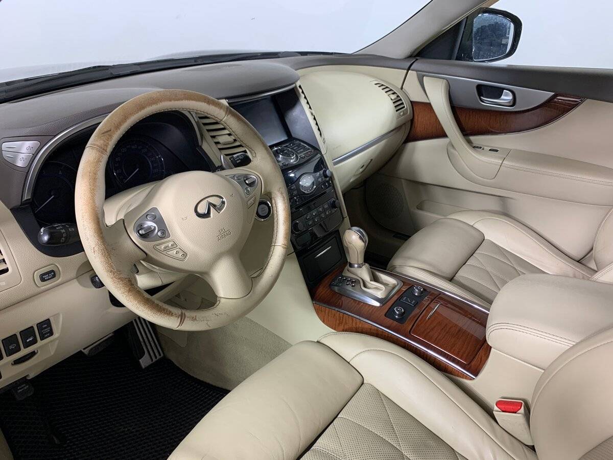 Б/У Инфинити Ф-Икс 2012 года. Фото: #10