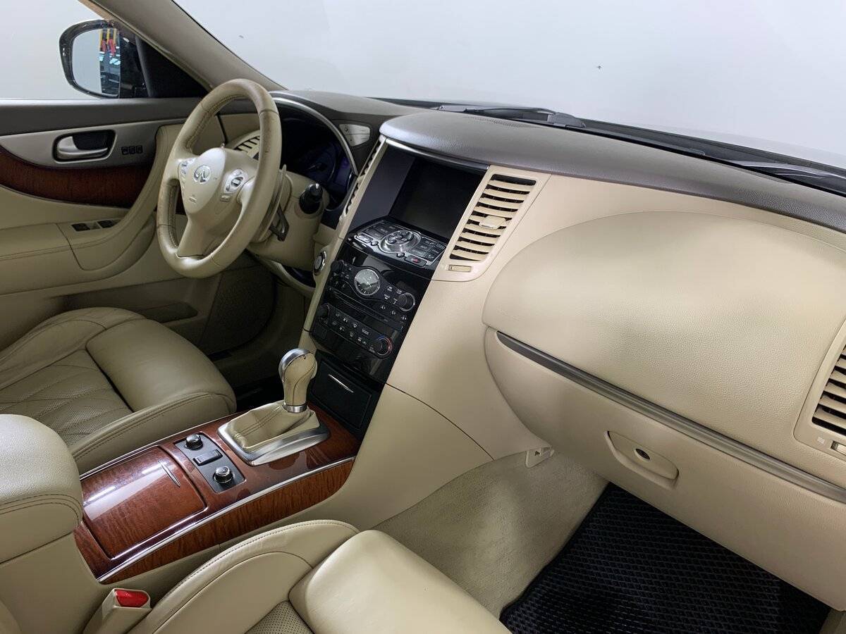 Б/У Инфинити Ф-Икс 2012 года. Фото: #12