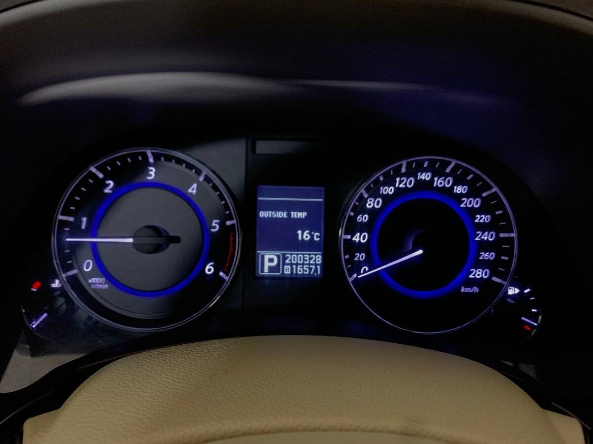 Б/У Инфинити Ф-Икс 2012 года. Фото: #13