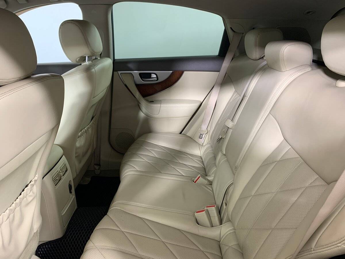 Б/У Инфинити Ф-Икс 2012 года. Фото: #19