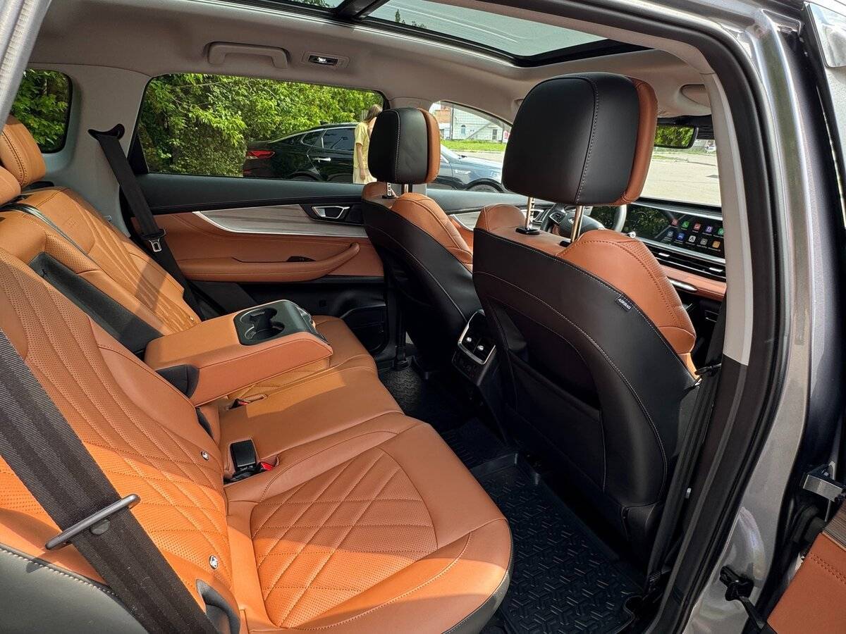 Б/У Чери Тигго 8 Про е+ 2023 года. Фото: #15