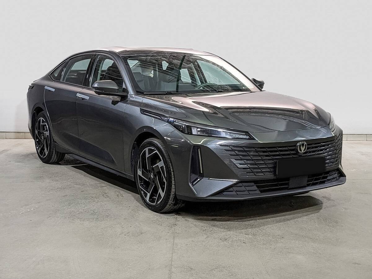 Б/У Чанган Ламур 2023 года. Фото: #2