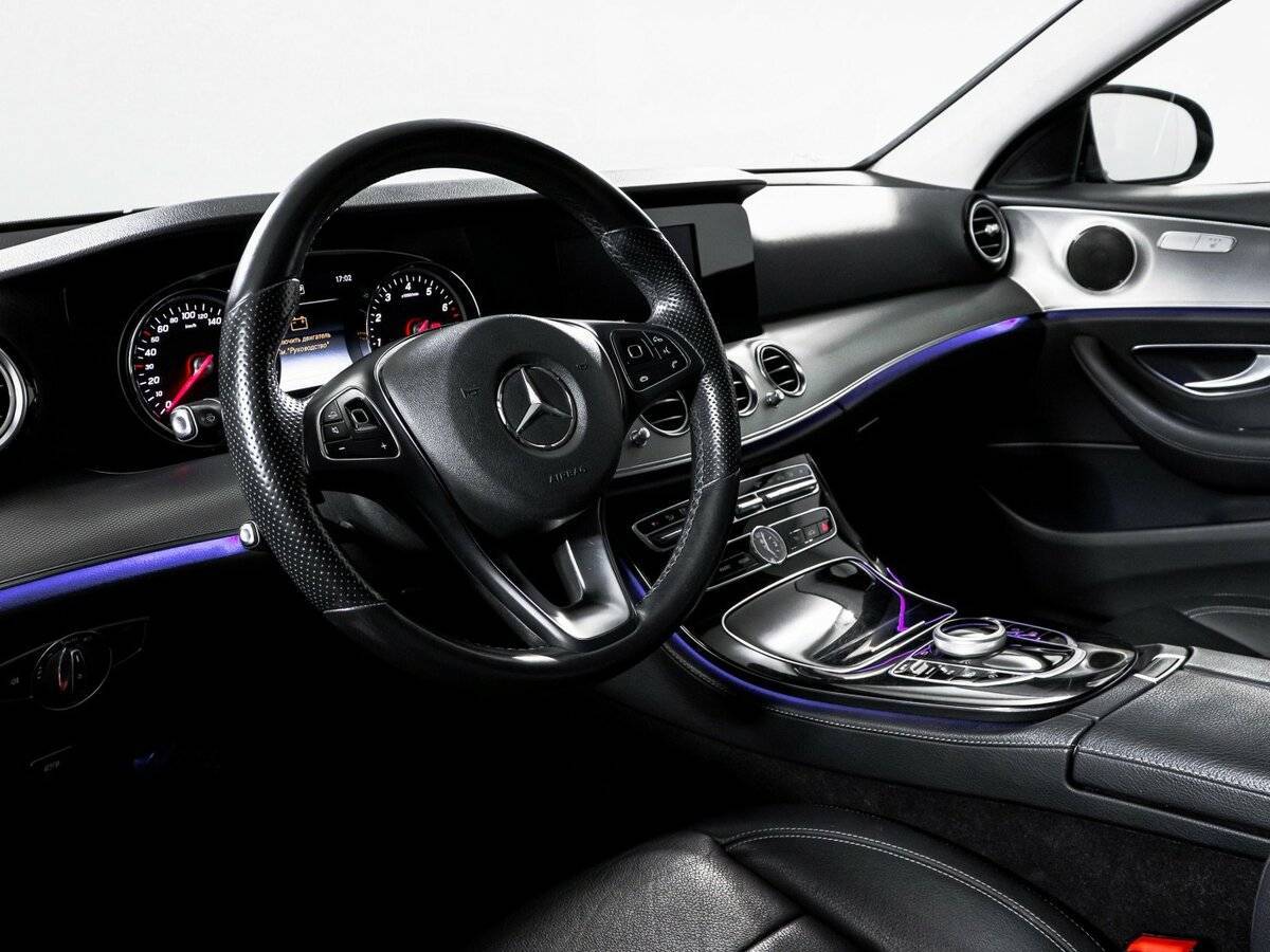 Б/У Мерседес-Бенц Е-Класс 2016 года. Фото: #13