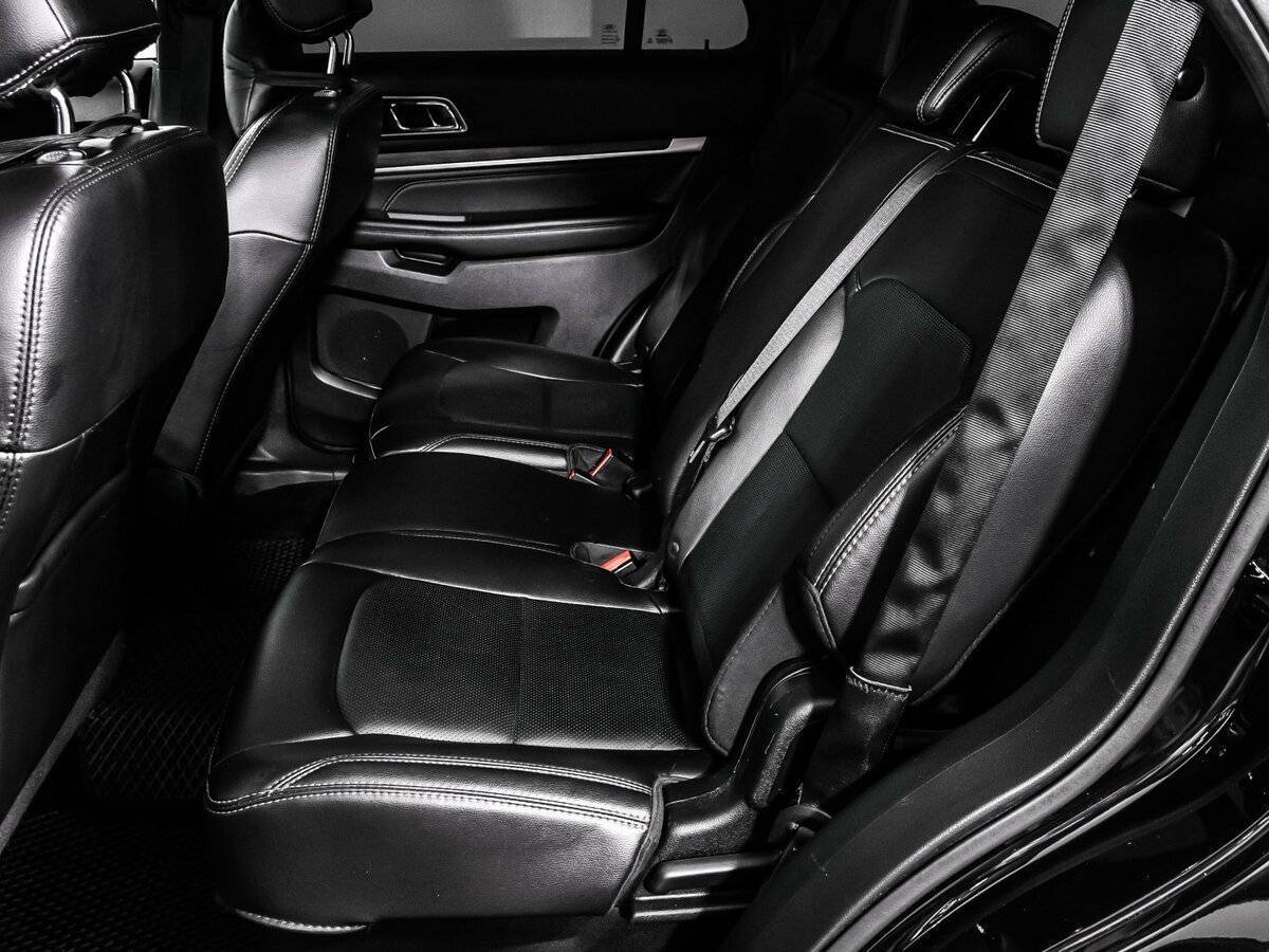 Б/У Форд Експлорер 2018 года. Фото: #12