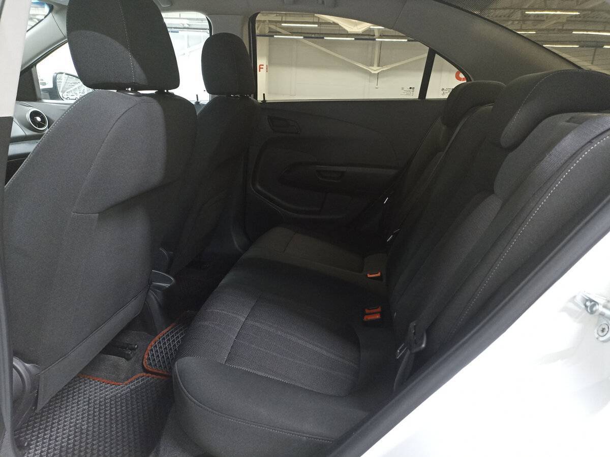 Б/У Шевроле Авео 2012 года. Фото: #11